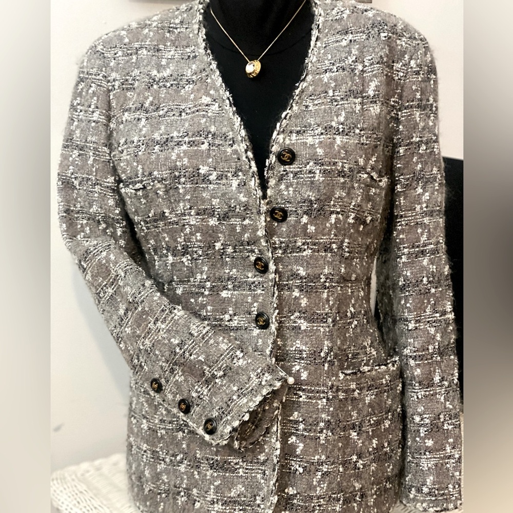 CHANEL Boutique Tweed Jacket Rare 1994 Runway Fashion